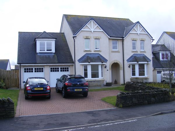 Detached house with large garden on the East Coast of Scotland