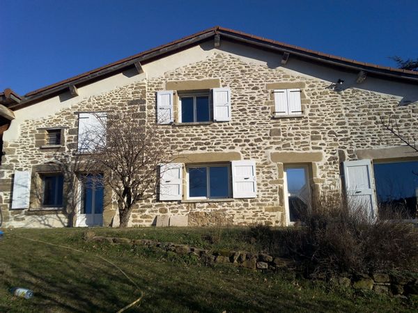 Désolés notre maison est à vendre nous déménageons sur Die...mais nous reviendrons rapidement !