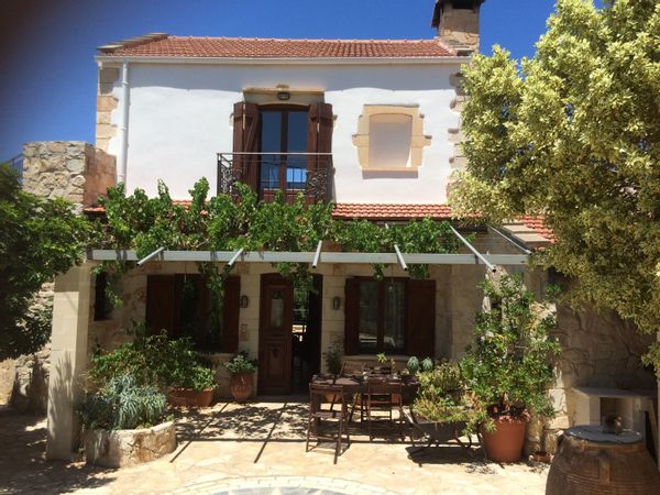 House not available in 2023. 2/3bedroom traditional stone house, 10 mins to beach by car, NW Crete