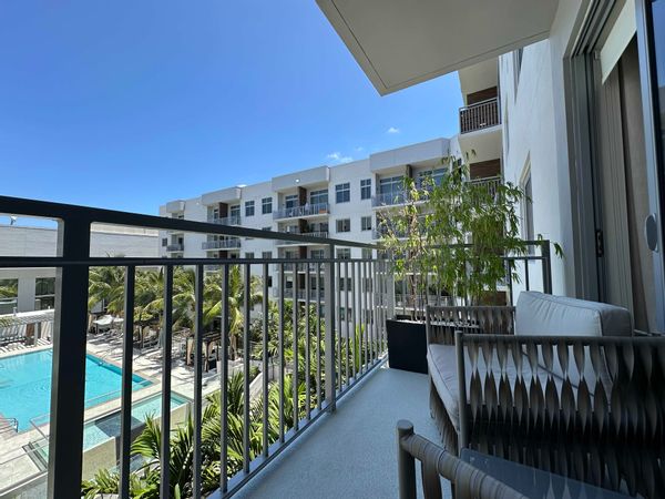 GIANNI's Condo