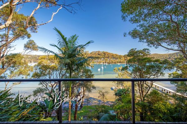 Spectacular Waterfront Island Retreat