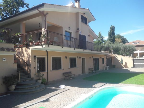 Villa panoramica su Roma