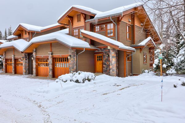 Cozy Mountain Getaway at World Class Ski Resort