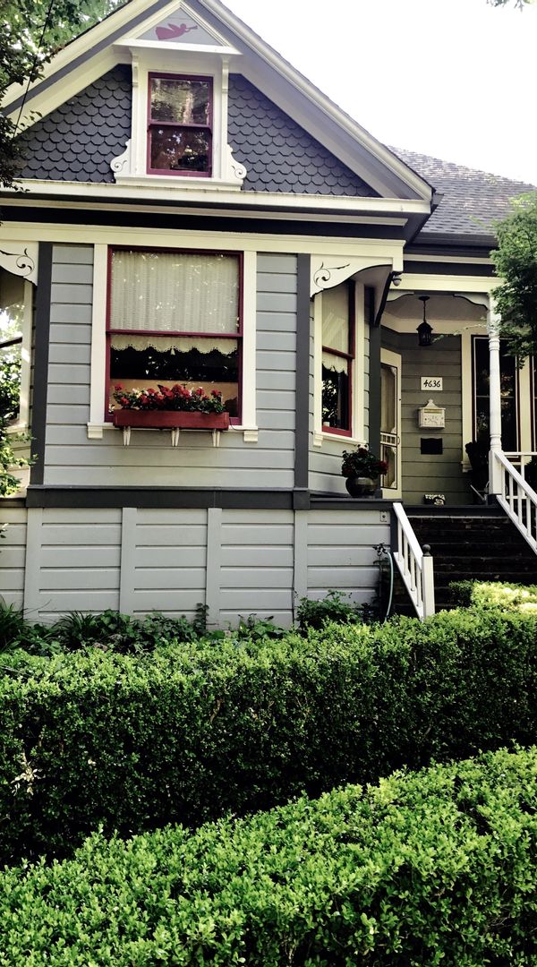 San Francisco Bay Area - Charming Fully Restored Victorian Home