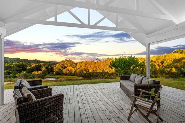 Family Home in Peaceful Wainui Location