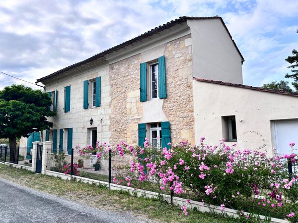 Grande Maison Familiale avec Piscine entre St Emilion et Bordeaux