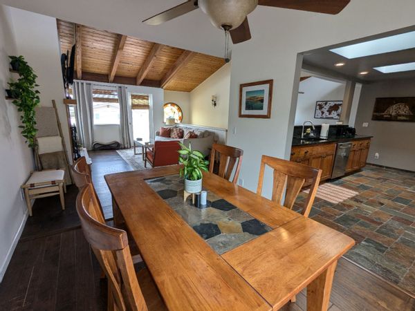 Spacious Morro Bay Home, walk to the beach.