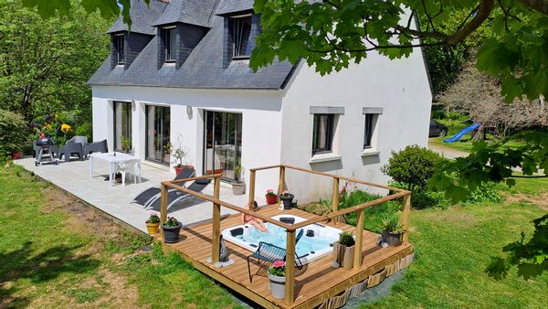 maison 4 chambres avec grand jardin à 3min des grèves