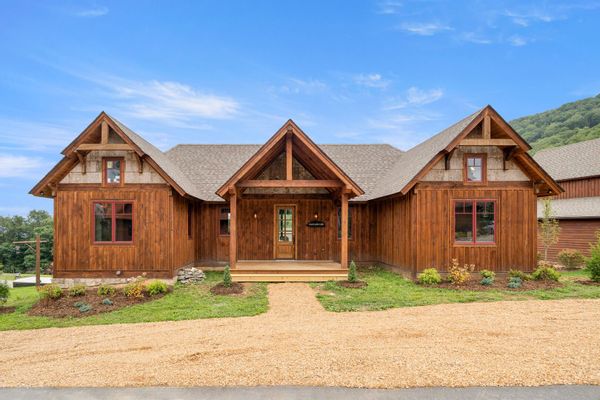 Luxury Home Mtn Views in Eagles Nest North Carolina Banner Elk