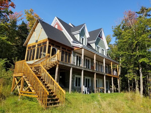 Huis in Sainte-Marguerite-Du-Lac-Masson