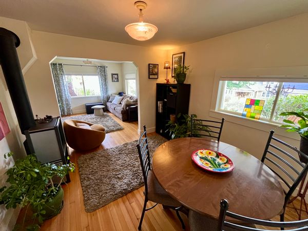 Eric and Emilees hus