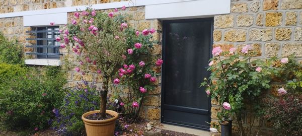 Geneviève's house