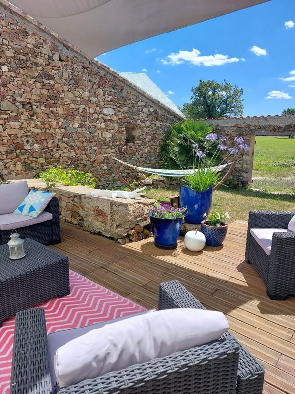 Grande maison en pierres, proche de Nantes et des plages de l'Océan.