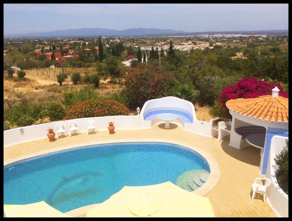Beautiful Spacious Villa, Private Heated Pool, Sea and Mountain Views