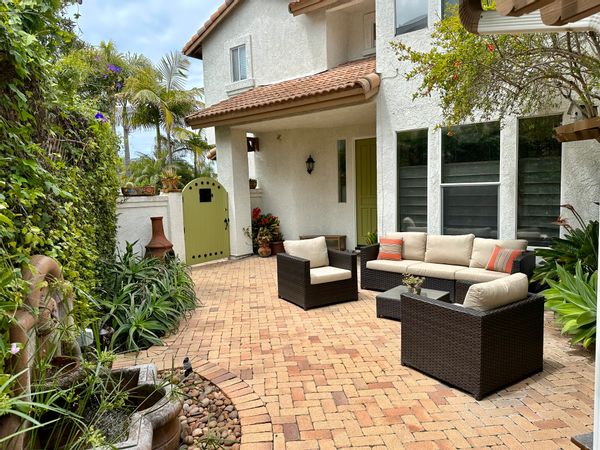 SoCal Livin' Carefree - Any type of Exchange