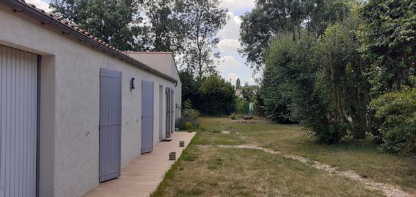 agréable maison dans quartier calme non loin de la côte