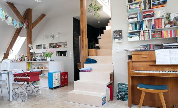 Sunny rooftop family apartment in the heart of Berlin Mitte with two cats