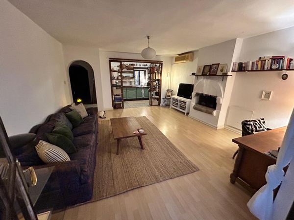 Mine’s cats and view paradise (minimum stay 10 days