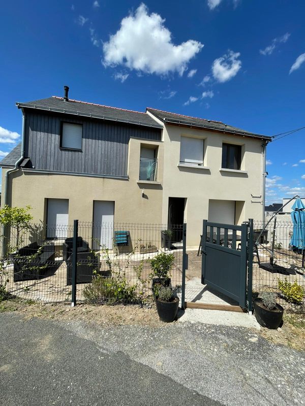 La maison de Christelle Arnaud et nos grand enfants (18-17-15 ans)