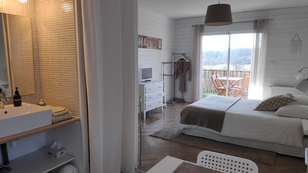 Chambre privée / Beaujolais / Tout près de Lyon