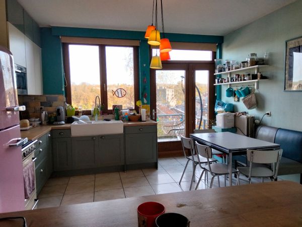 Méli's family's home