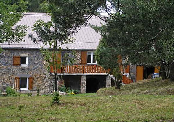 AUVERGNE-Puy-de-Dôme-Proche Vulcania et chaîne des puys inscrite à l'UNESCO
