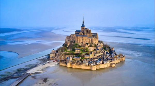 Entre Saint-Malo et le Mont-Saint-Michel.