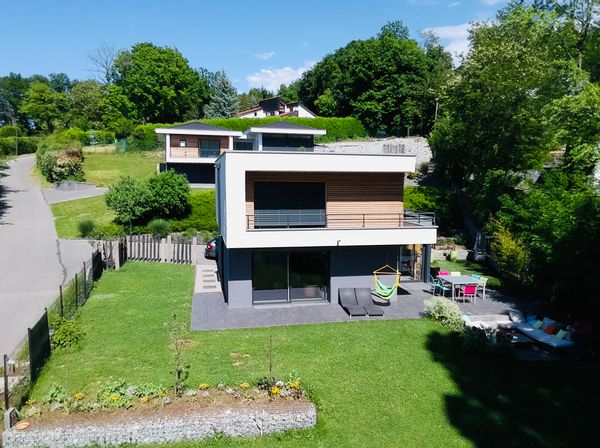 Entre lac et montagnes....