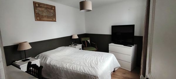 Une chambre avec salle de bain et WC privé dans notre maison