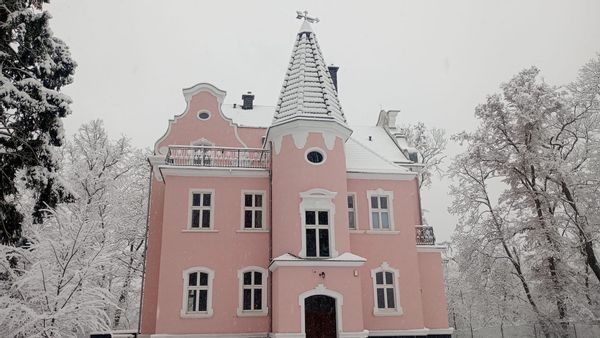 (Not Active yet) Mini castle near Bolesławiec, accessible from Berlin and Wrocław.