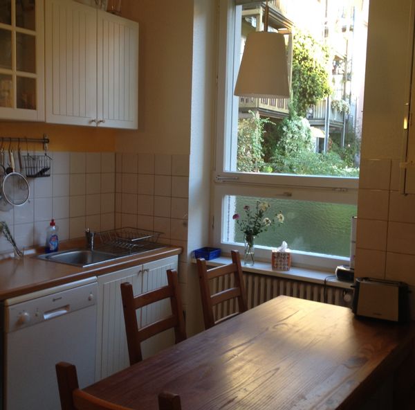 Town house-Apartment in sunny Freiburg near city-center and forest