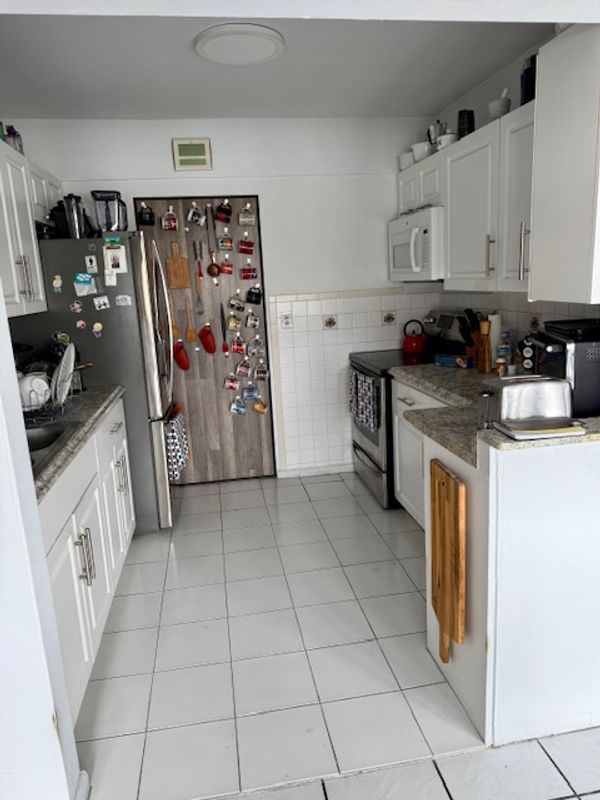 Apartment 3 blocks from the beach in North Shore, Miami Beach.