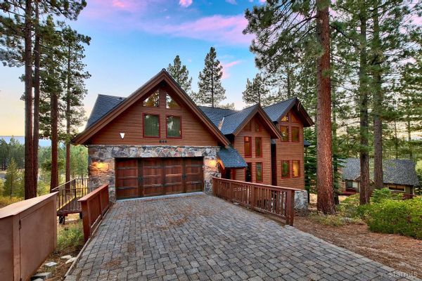 Peaceful Family Mountain Home
