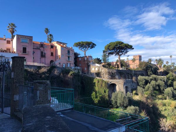 Casa di Francesca, via castello marina 1