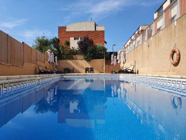 Casa di Oasis near Barcelona
