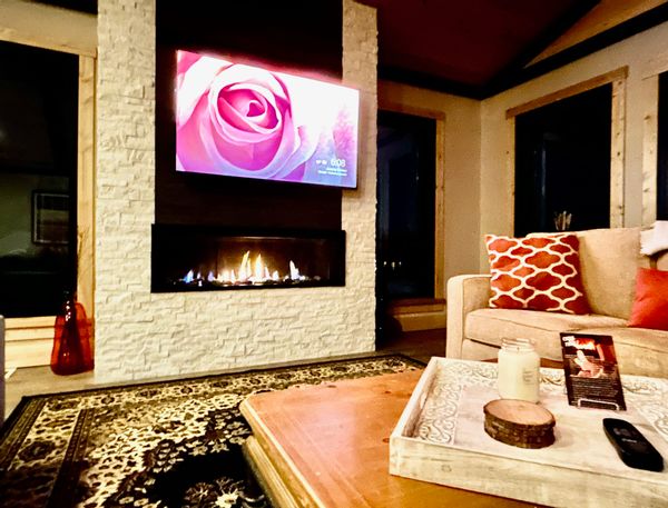 ꙮ Grand Lake Retreat: 2 King Bed Suites + Hot Tubꙮ