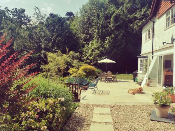 Family home in the Surrey Hills.  Looking for a reciprocal UK swap between Christmas and NY 2025.