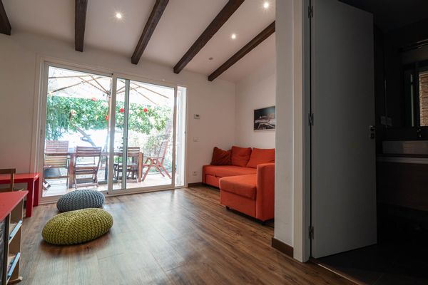 Bedroom close to the Airport and Fira Barcelona