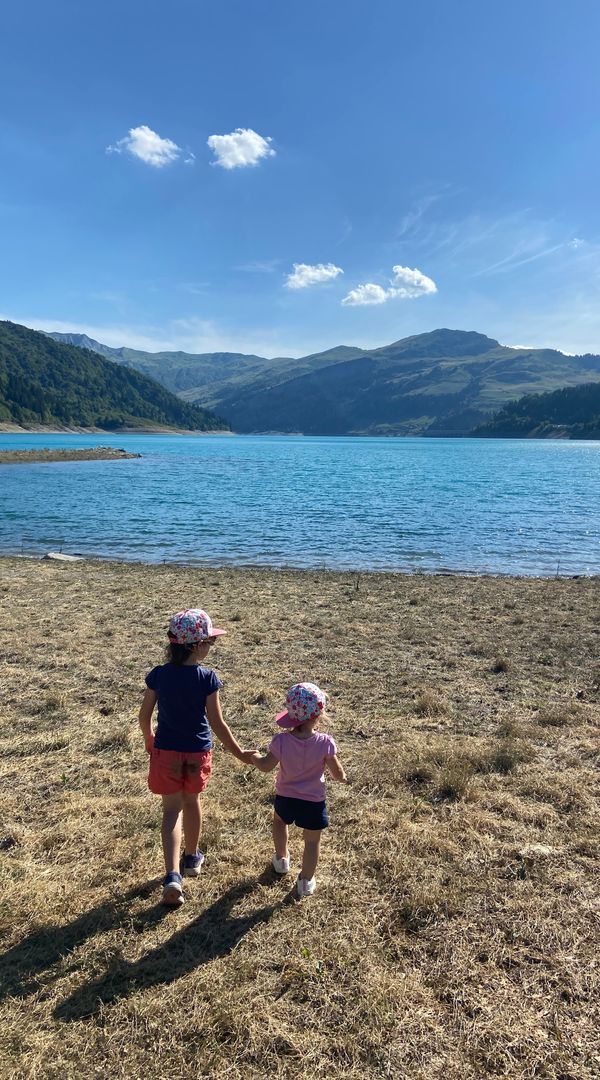 CHAMBÉRY (Cognin) Grande maison proche lac et montagnes - été comme hiver venez découvrir la Savoie