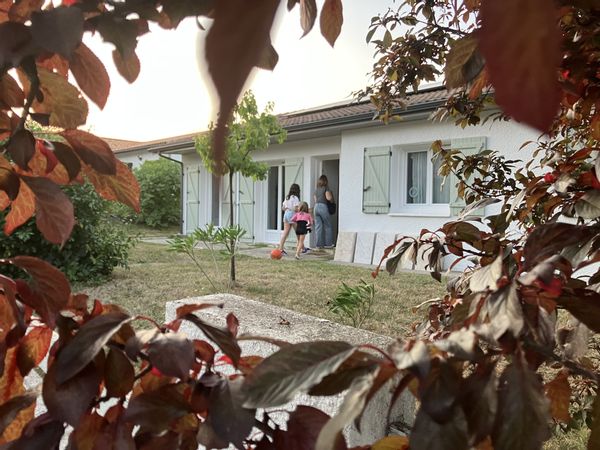 Ok pour échange maison et voiture.