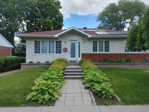 Huis in Longueuil