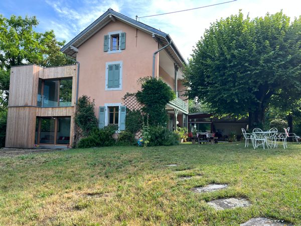 Camera in una bella casa a pochi km da Ginevra