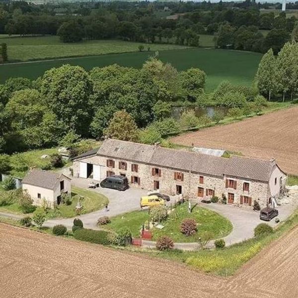 Longère en pleine campagne entre Rennes et Saint Malo