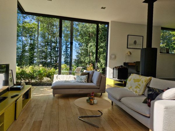 Maison contemporaine dans les Ardennes belges