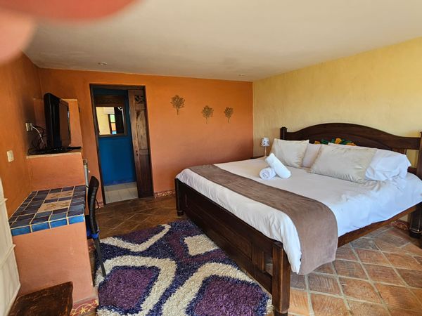 Casa di Silvia, Carmen y Santi