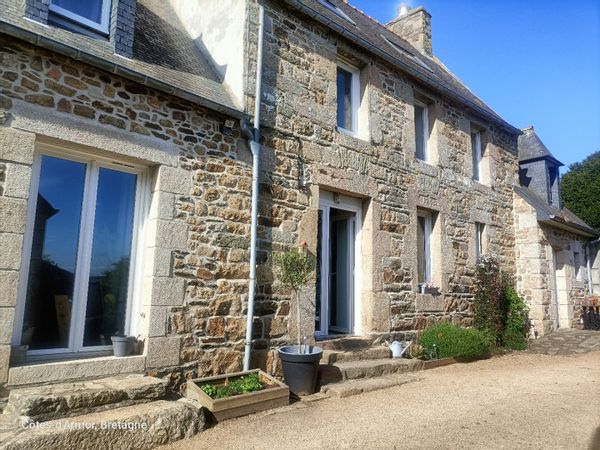Entre Terre et Mer de la côte de granit rose