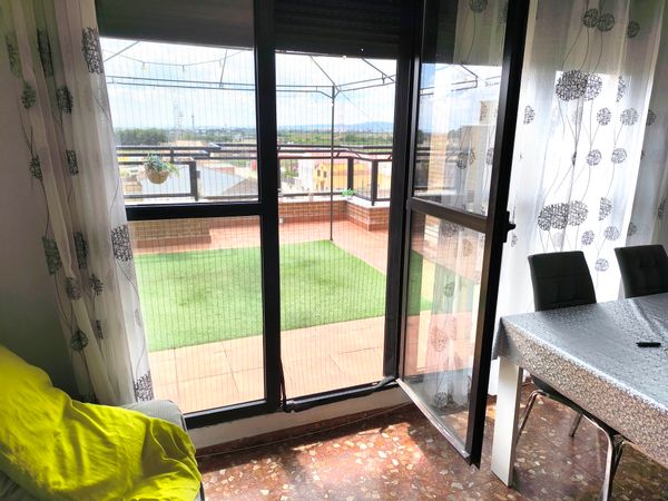 Àtico dúplex con 2 terrazas a 15 minutos del centro de Valencia