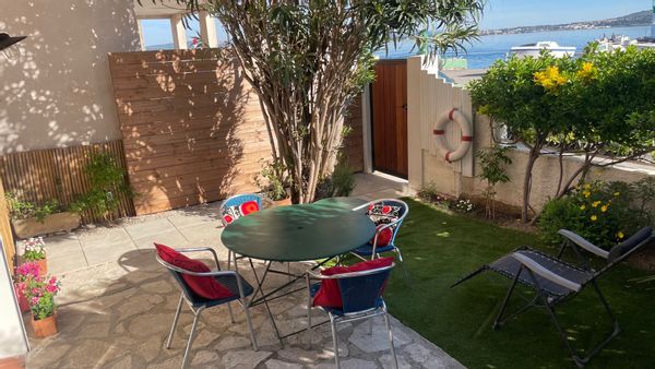 dominique's house