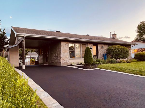 NOT AVAILABLE Perfect home in Quebec : near Vieux-Québec, Montmorency Falls, Orleans Island, Charlevoix!