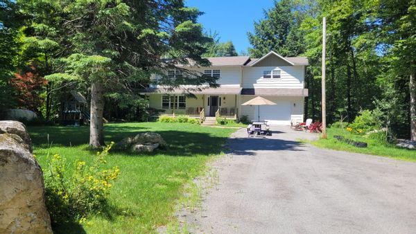 La maison conviliale de campagne de Sara et Sébastien